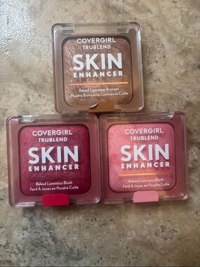 COVERGIRL TruBlend Skin Enhancer Trio - Bronze, Deep Pink, Soft Pink